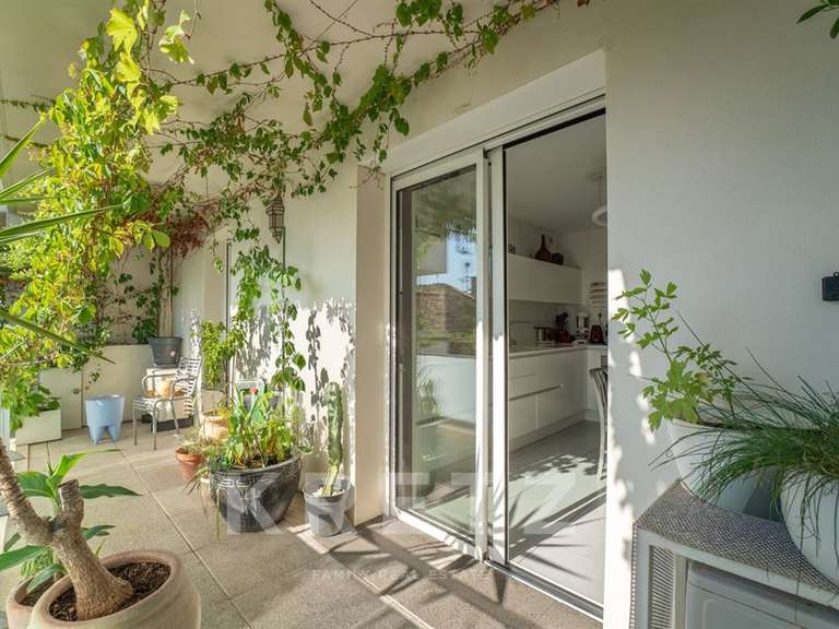Appartement Nîmes - 3 chambres - 104m²