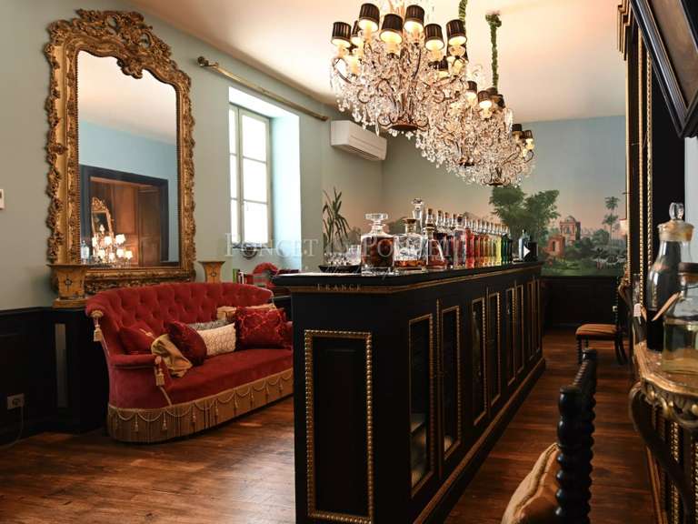 Hôtel particulier Nîmes - 1850m²