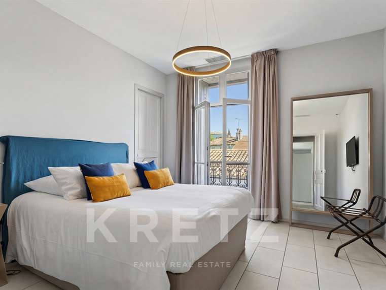 Hôtel particulier Nîmes - 7 chambres - 435m²