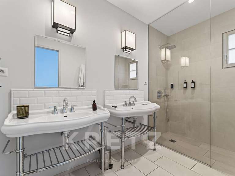 Hôtel particulier Nîmes - 7 chambres - 435m²