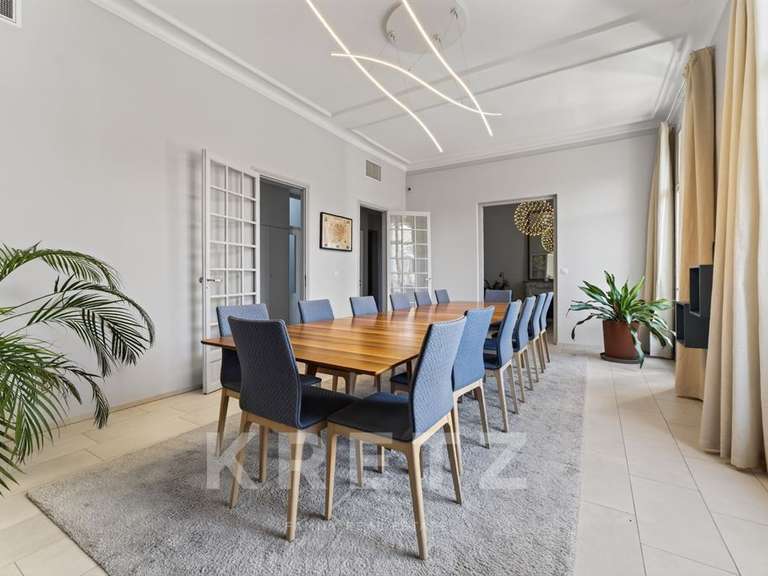 Hôtel particulier Nîmes - 7 chambres - 435m²