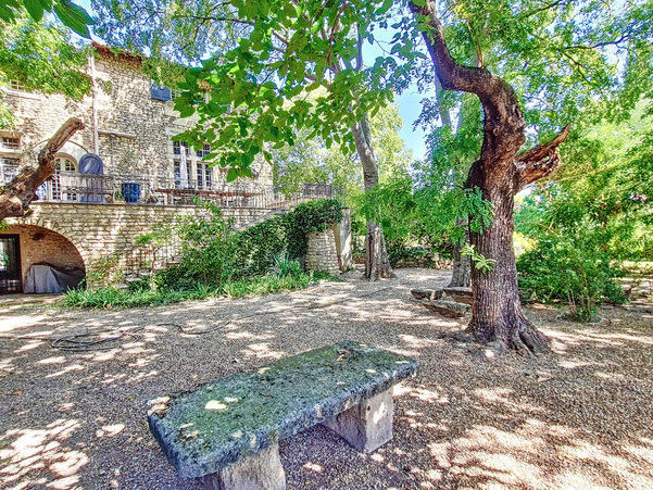 Sale House Nîmes - 6 bedrooms