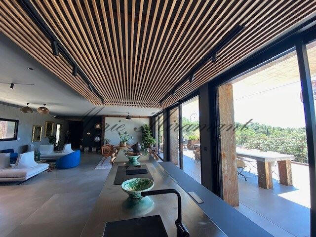 Maison Nîmes - 7 chambres - 280m²