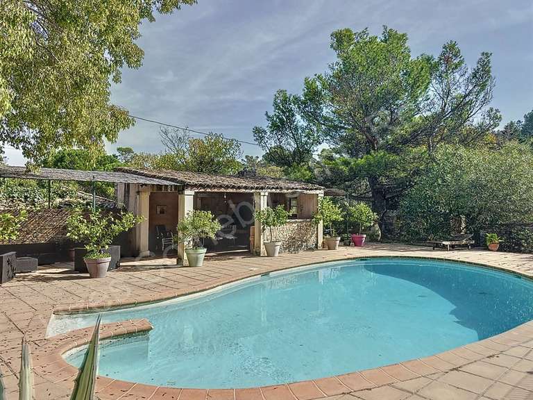 House Nîmes - 4 bedrooms - 210m²