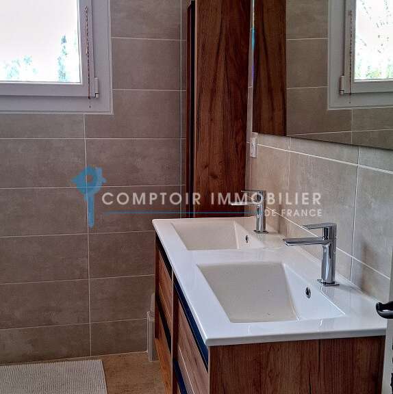 House Nîmes - 13 bedrooms - 409m²