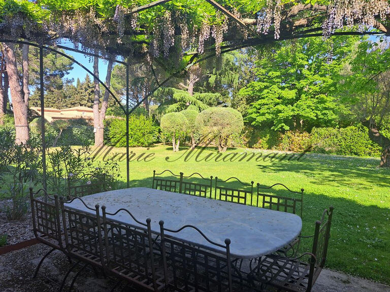 House Nîmes - 4 bedrooms - 300m²