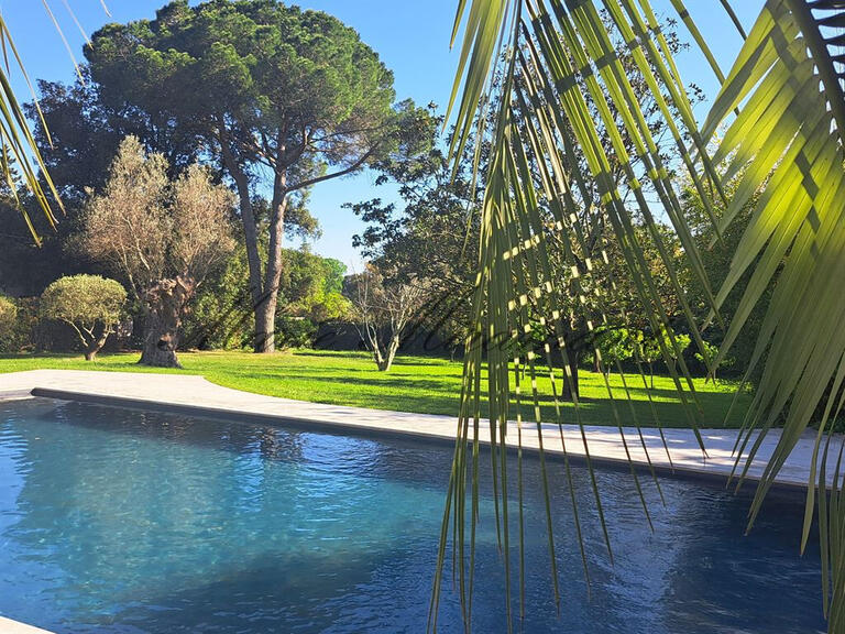 House Nîmes - 4 bedrooms - 300m²
