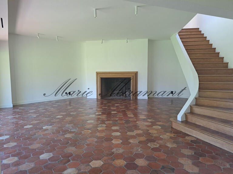 House Nîmes - 4 bedrooms - 300m²