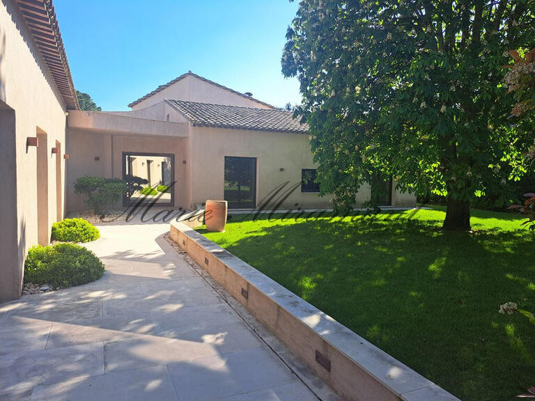 House Nîmes - 4 bedrooms - 300m²