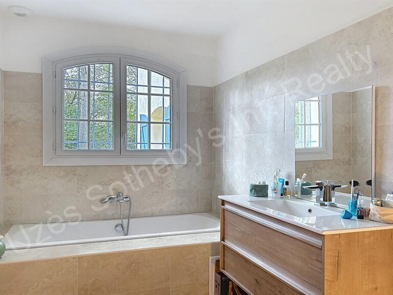 House Nîmes - 4 bedrooms - 200m²