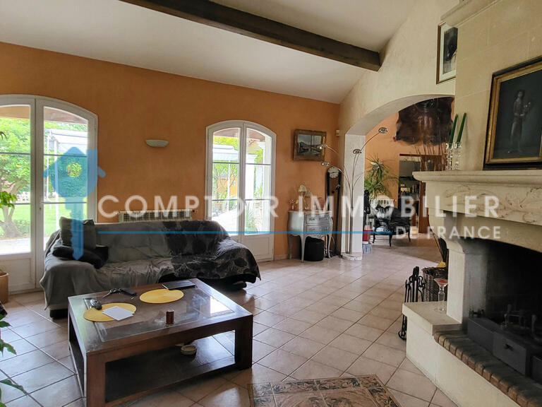 House Nîmes - 6 bedrooms - 230m²