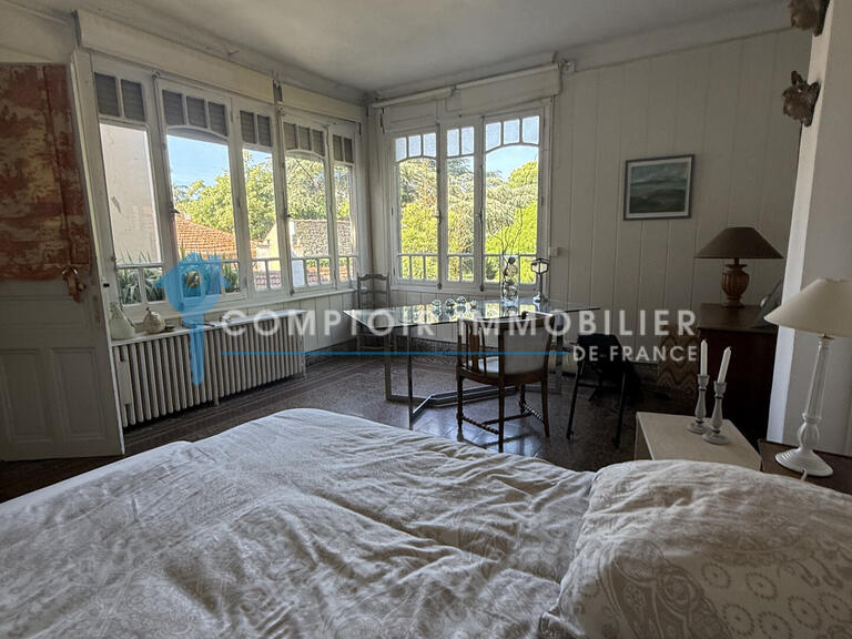 House Nîmes - 5 bedrooms - 180m²