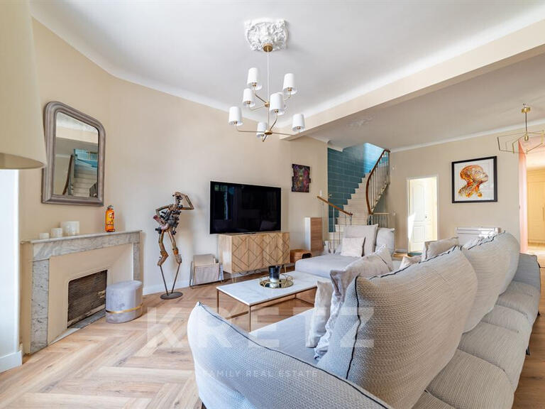 House Nîmes - 5 bedrooms - 250m²
