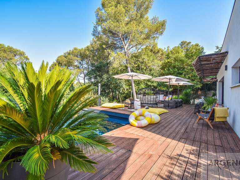 Maison Nîmes - 4 chambres - 190m²