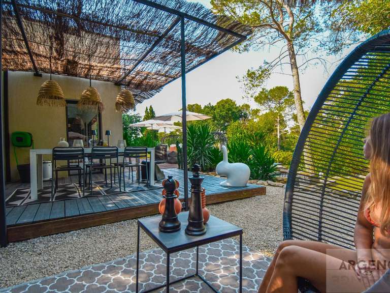 Maison Nîmes - 4 chambres - 190m²