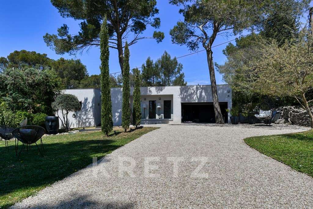 House Nîmes