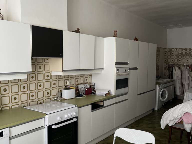 Maison Nîmes - 3 chambres - 258m²