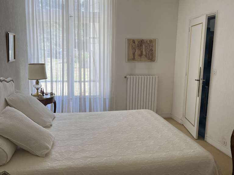Maison Nîmes - 3 chambres - 258m²