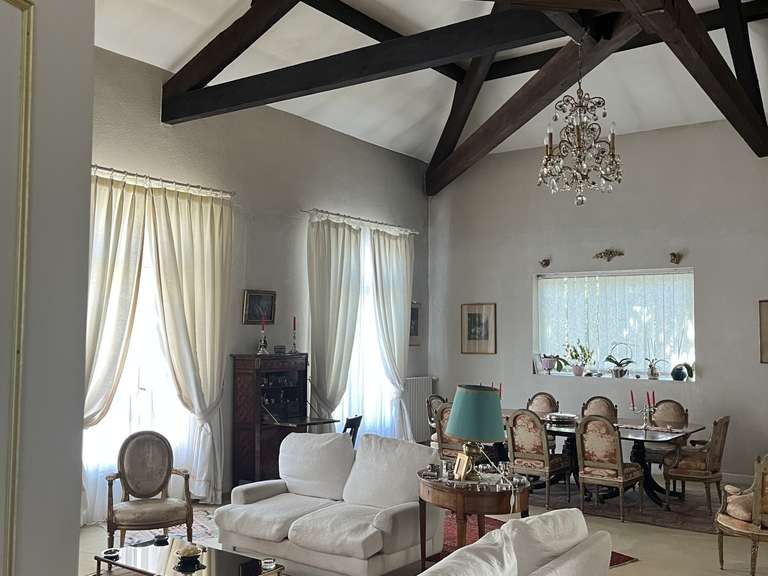 Maison Nîmes - 3 chambres - 258m²
