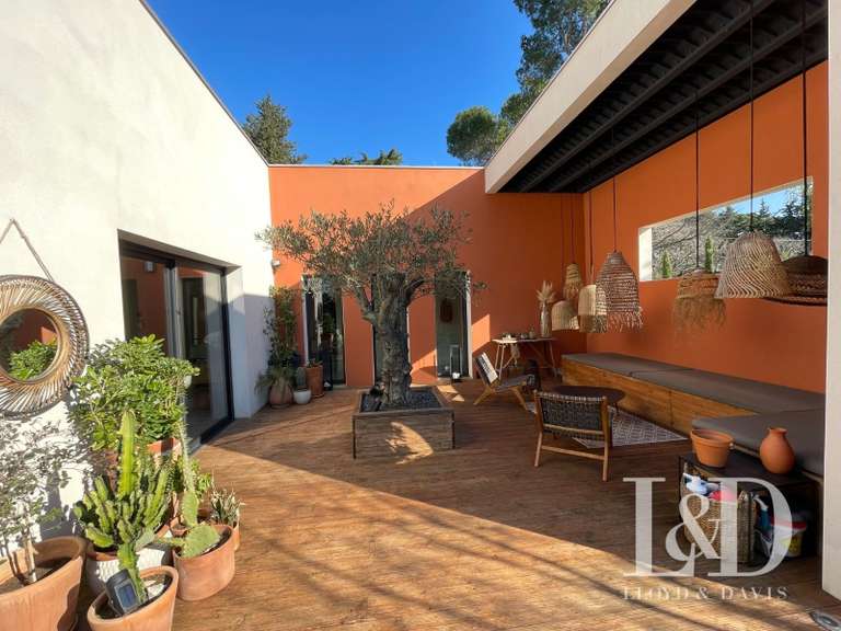 House Nîmes - 4 bedrooms - 191m²