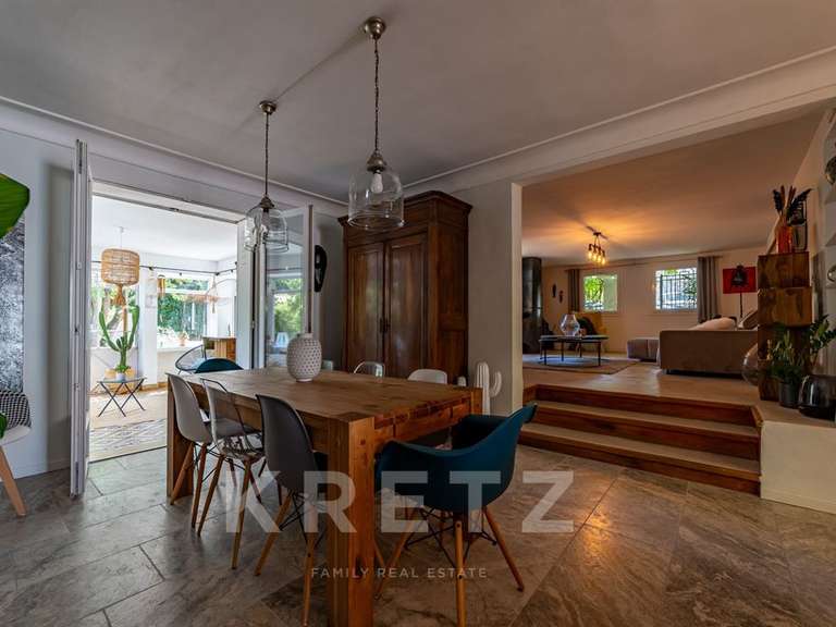 Maison Nîmes - 4 chambres - 200m²