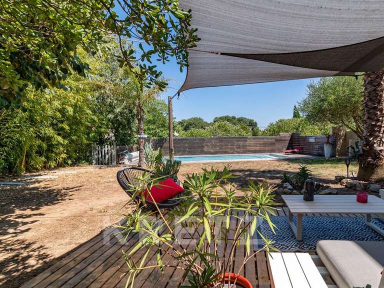 Maison Nîmes - 4 chambres - 200m²