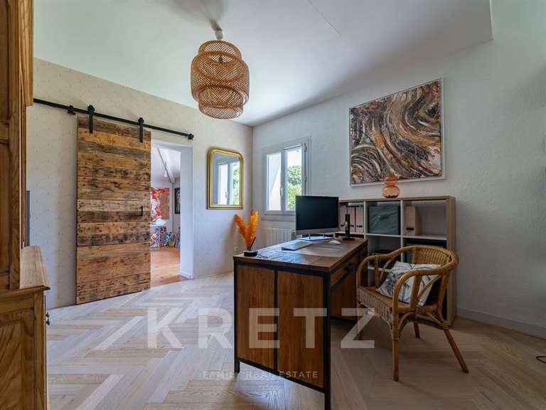 House Nîmes - 4 bedrooms - 200m²