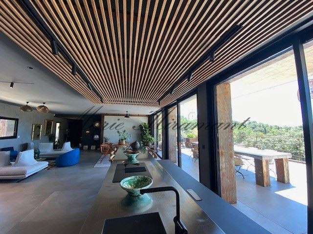 House Nîmes - 7 bedrooms - 280m²