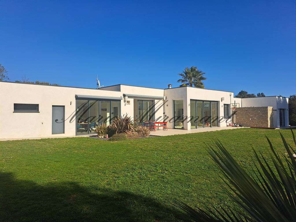 Maison Nîmes