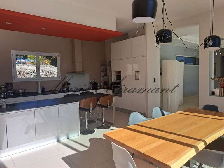 House Nîmes - 6 bedrooms - 300m²