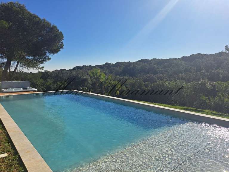 House Nîmes - 6 bedrooms - 300m²