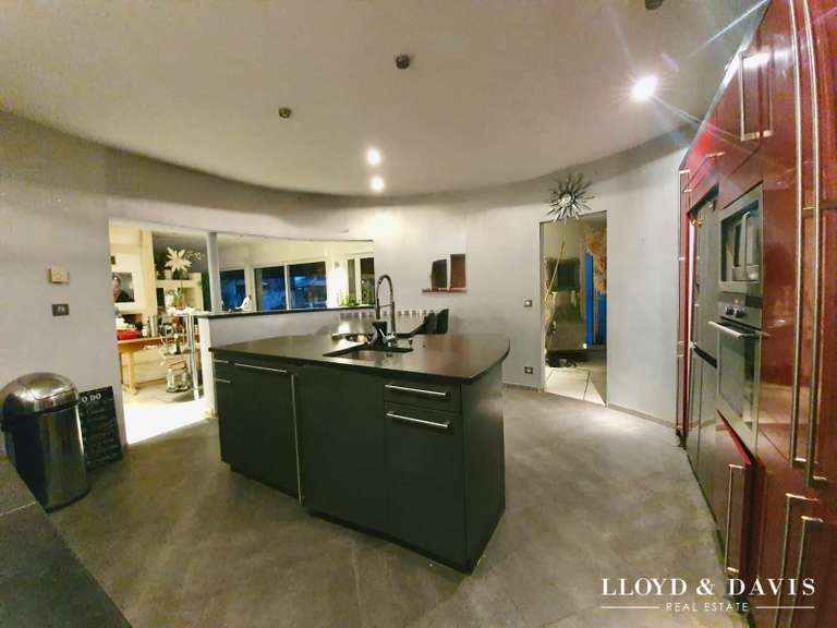 Maison Nîmes - 12 chambres - 356m²