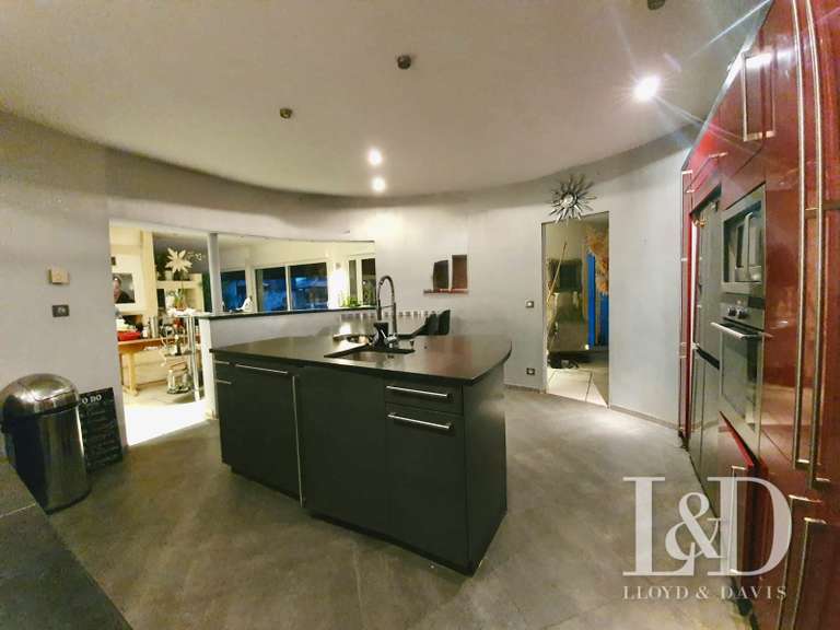 House Nîmes - 12 bedrooms - 356m²