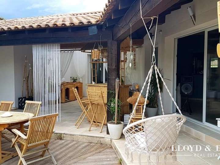 Maison Nîmes - 12 chambres - 356m²