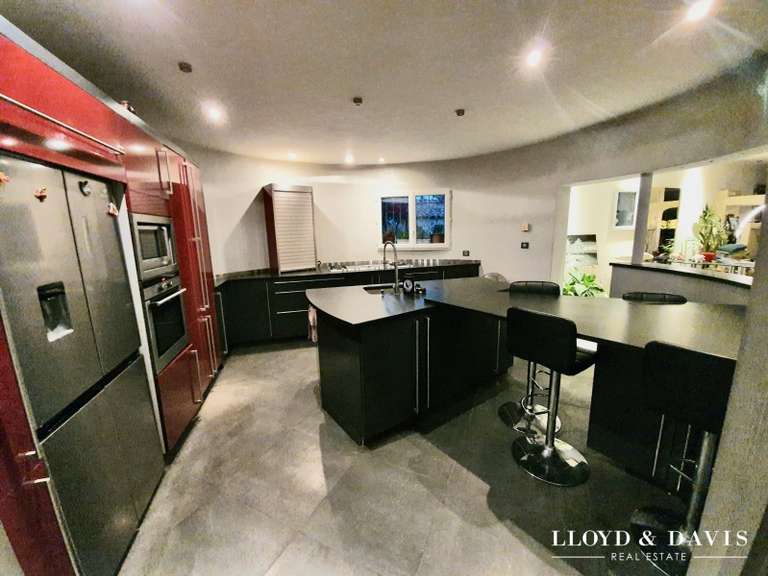 Maison Nîmes - 12 chambres - 356m²