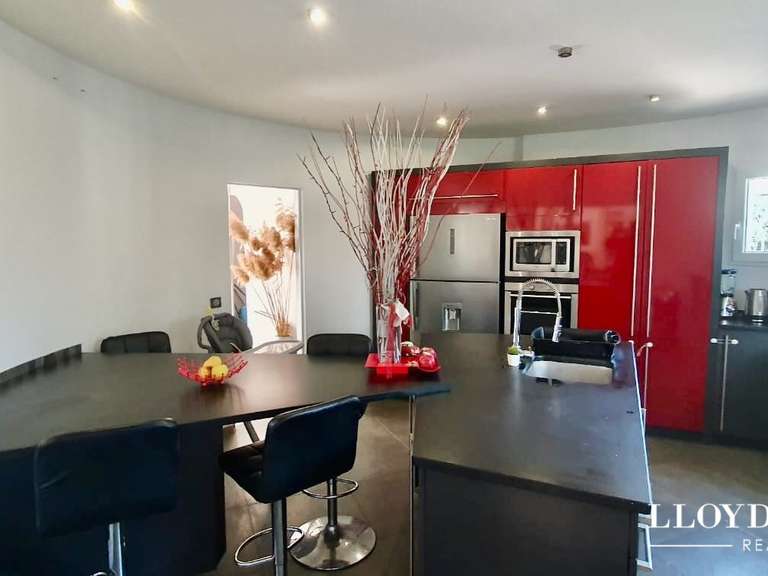 Maison Nîmes - 12 chambres - 356m²