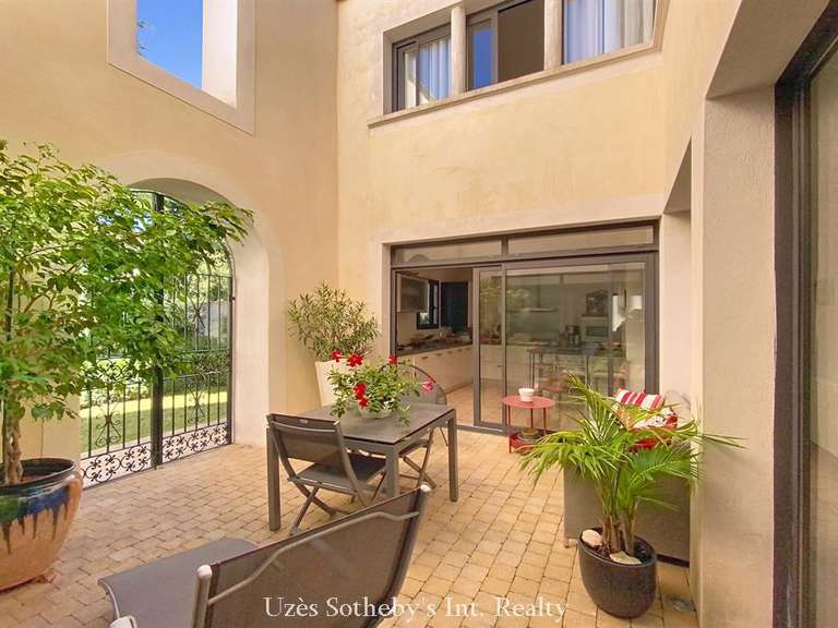 House Nîmes - 3 bedrooms - 167m²