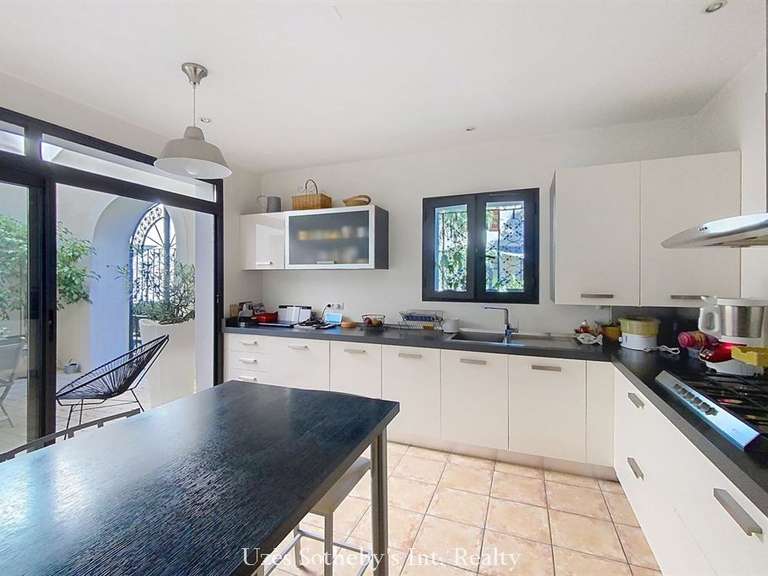 House Nîmes - 3 bedrooms - 167m²