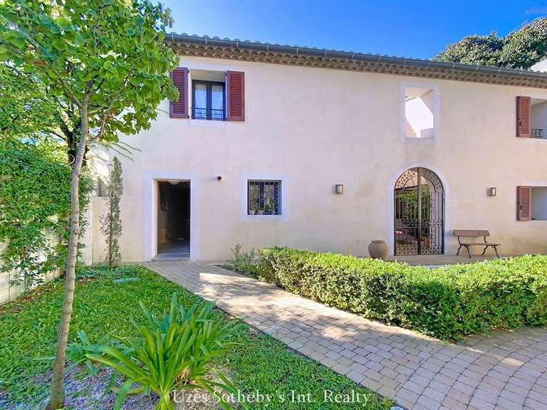 House Nîmes - 3 bedrooms - 167m²