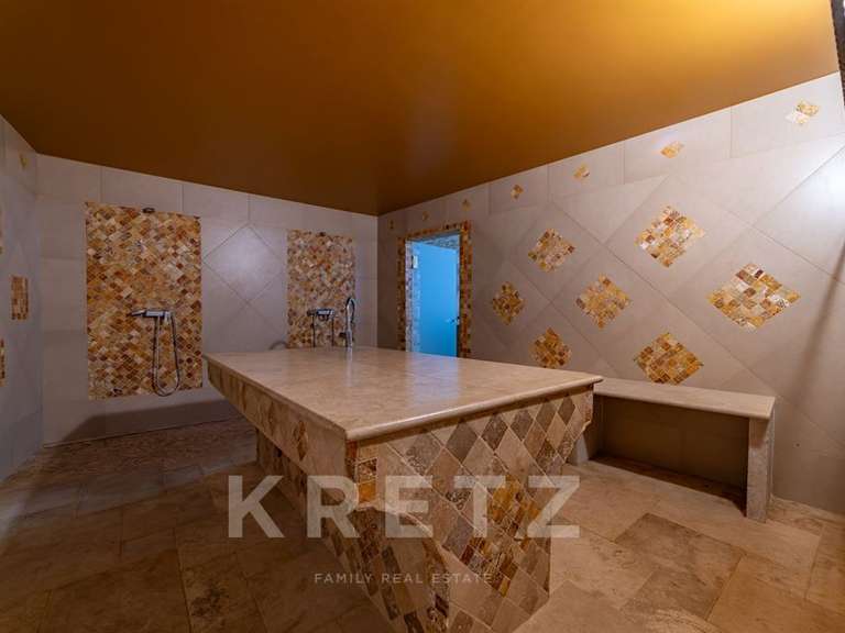 Maison Nîmes - 4 chambres - 430m²