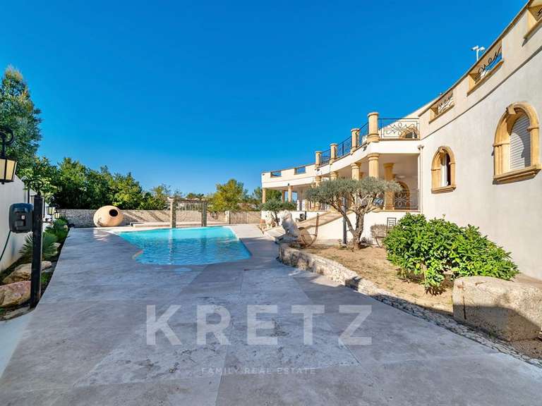 Maison Nîmes - 4 chambres - 430m²