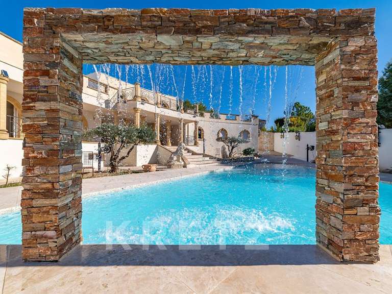 Maison Nîmes - 4 chambres - 430m²