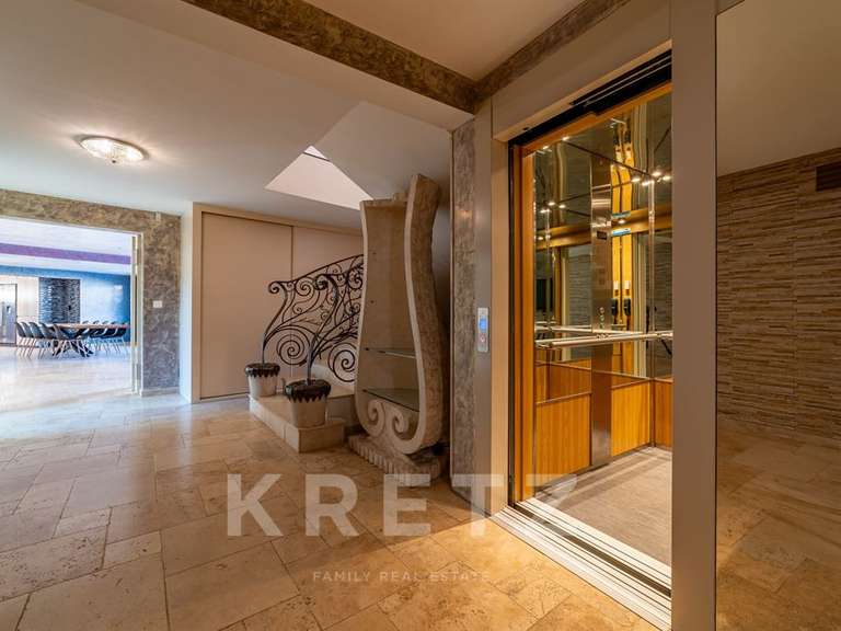 Maison Nîmes - 4 chambres - 430m²