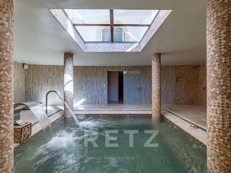 Maison Nîmes - 4 chambres - 430m²