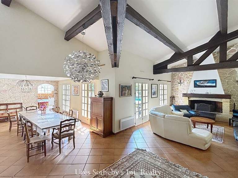 House Nîmes - 5 bedrooms - 220m²