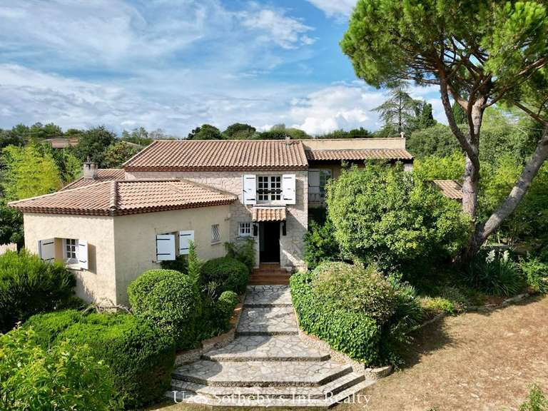 House Nîmes - 5 bedrooms - 220m²