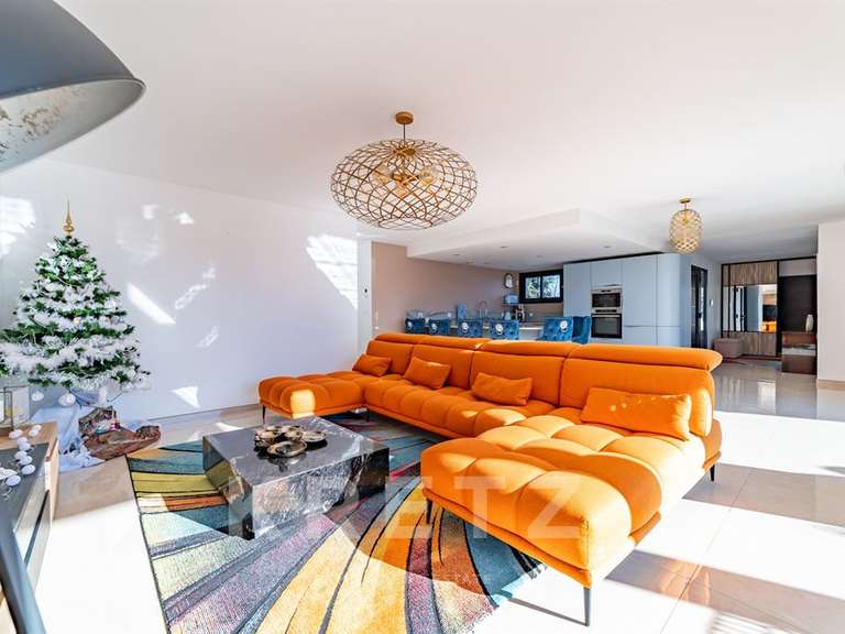 House Nîmes - 4 bedrooms - 170m²