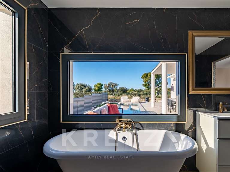 House Nîmes - 4 bedrooms - 170m²