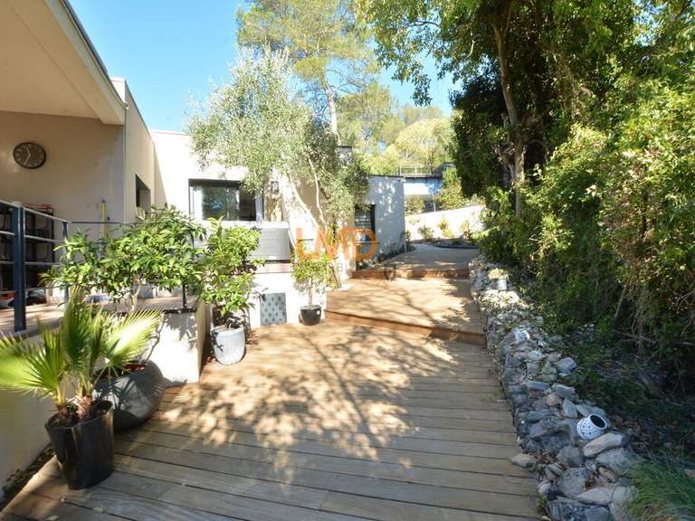 House Nîmes - 4 bedrooms - 147m²