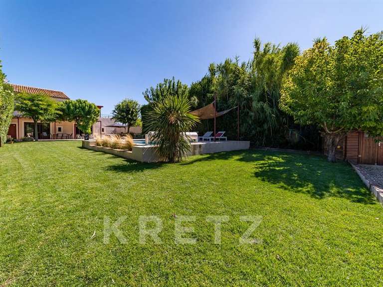 House Nîmes - 5 bedrooms - 270m²